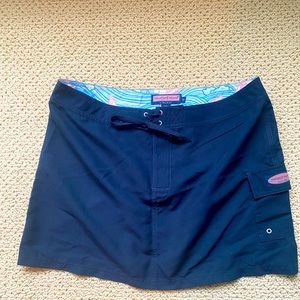 Classic Vineyard Vines skirt - for swim or activity!